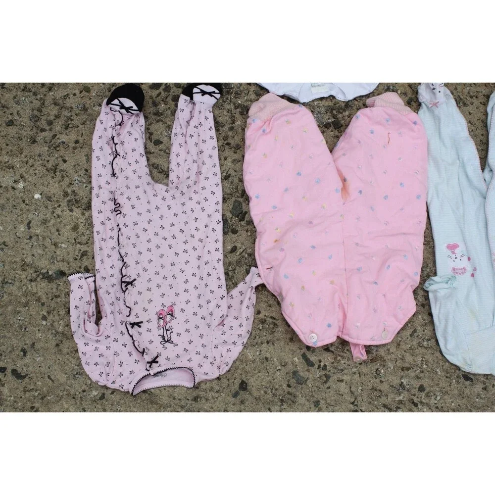 Lot of 13 pcs Baby Girl Clothes 9M, 9-12M Outfits Sleepers VTG/Newer Snow Suit